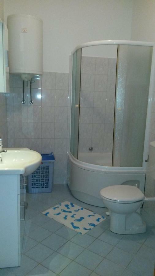 Apartman Lana Banjole Exterior foto